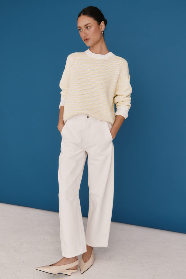 Beau Seamed Crescent Leg - Paper White