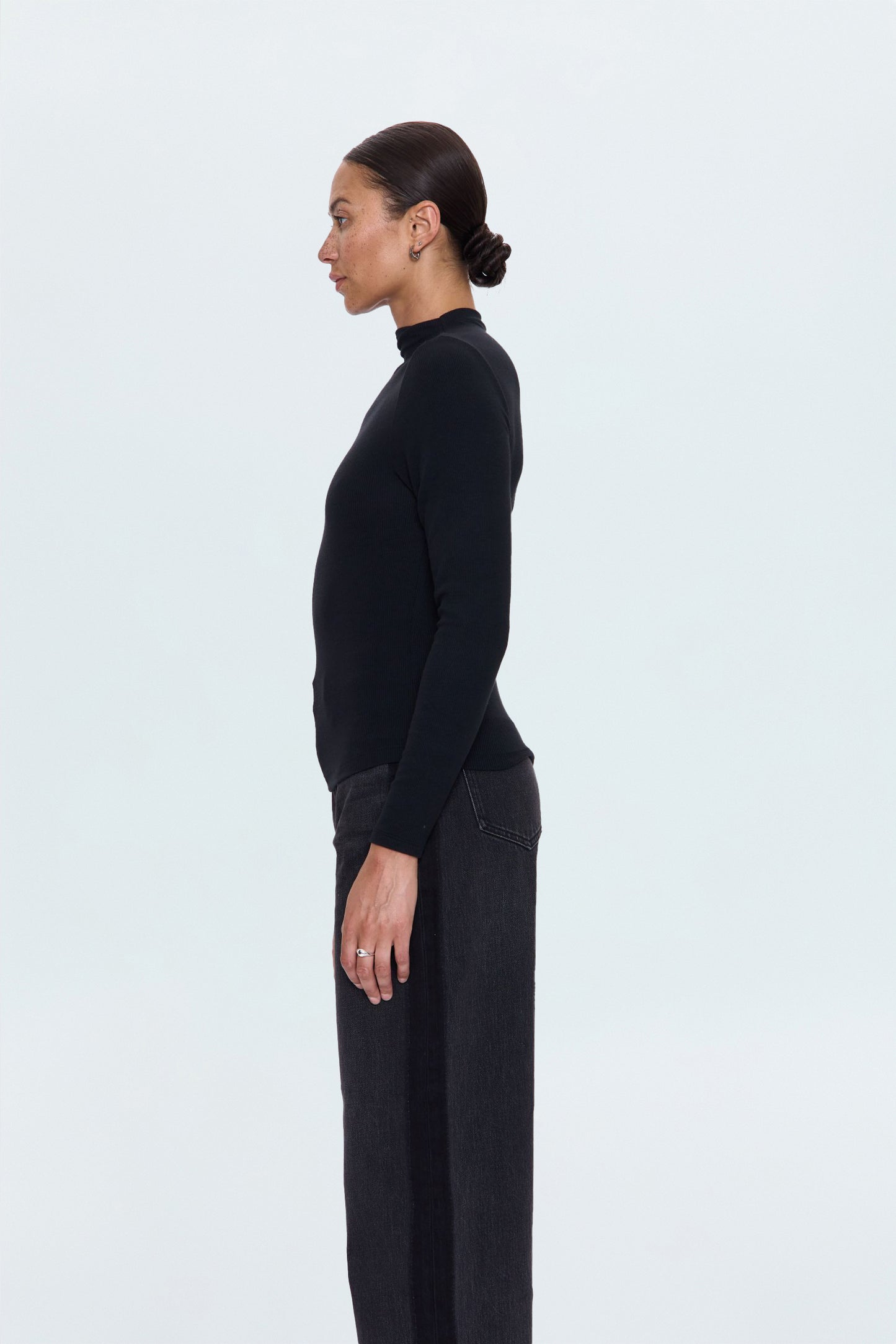 Dara Long Sleeve Funnel Neck Top - Noir
