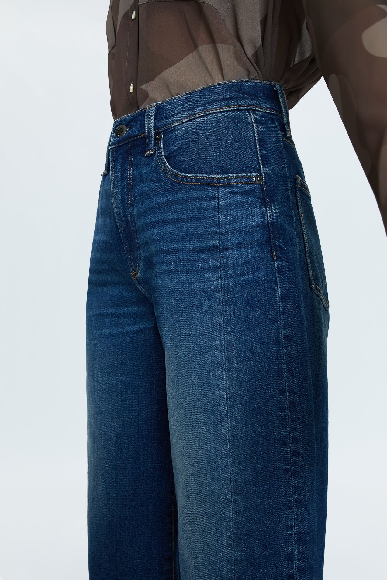 PETITE Eli High Rise Barrel Jean - Mixer