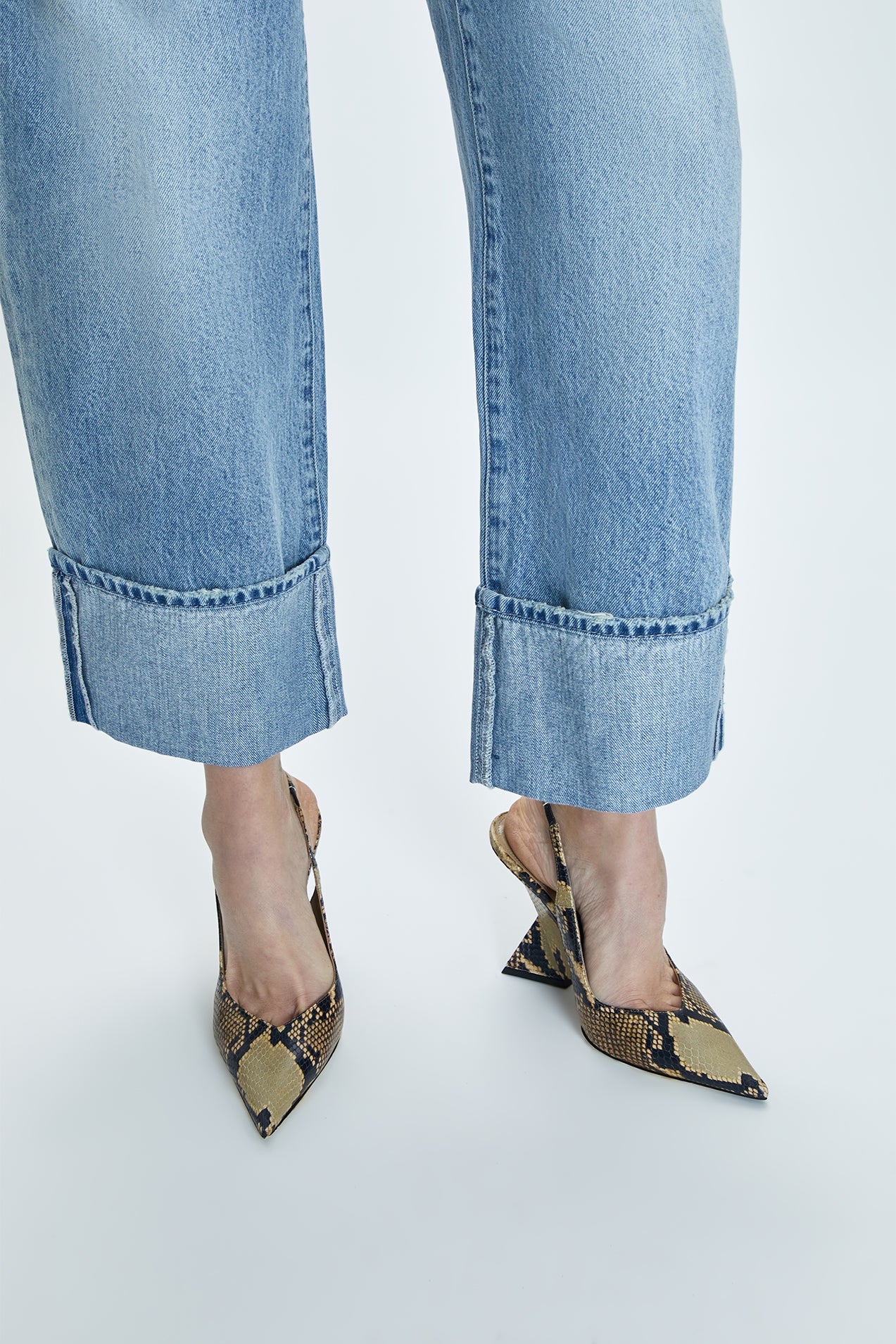 Ryder High Rise Cuffed Jean - Essex
