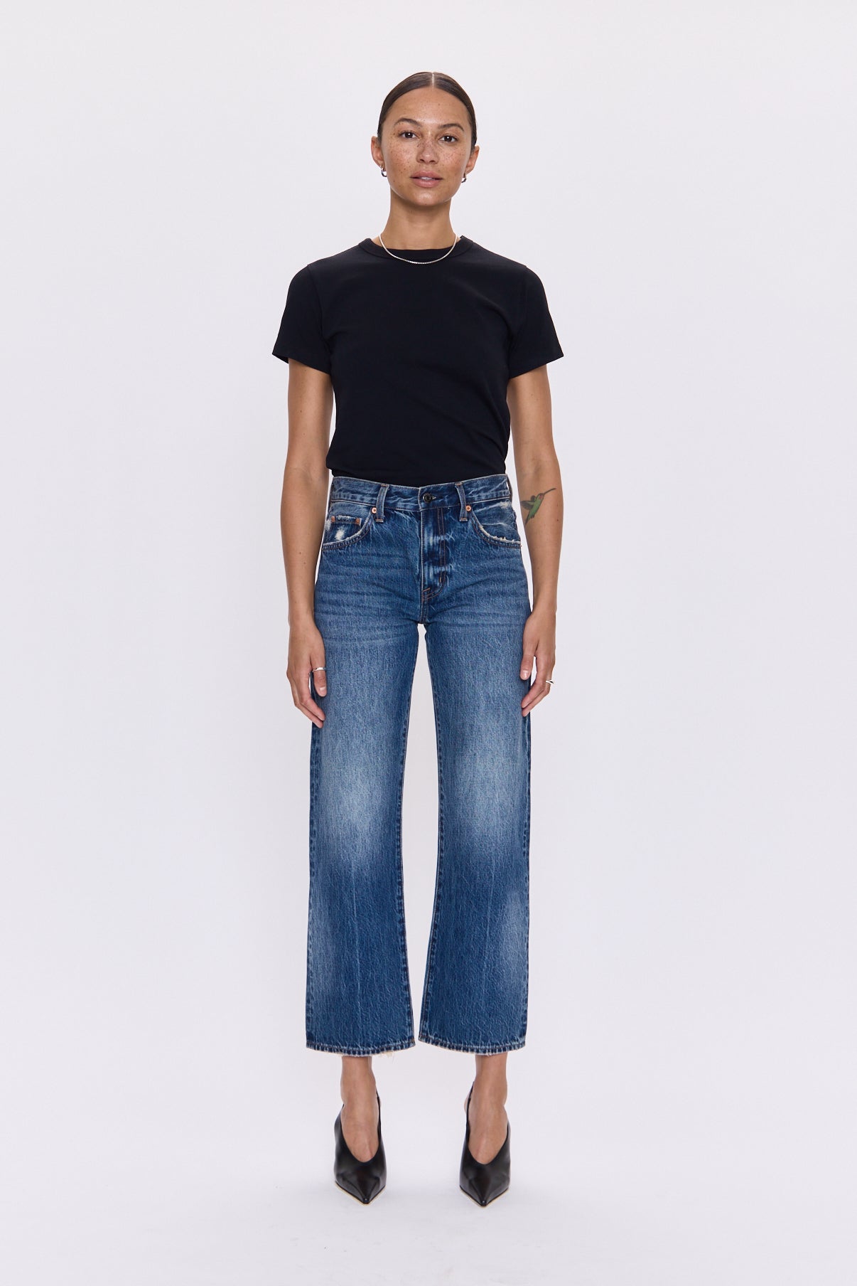 Lexi Mid Rise Bowed Straight Jean - Artisan