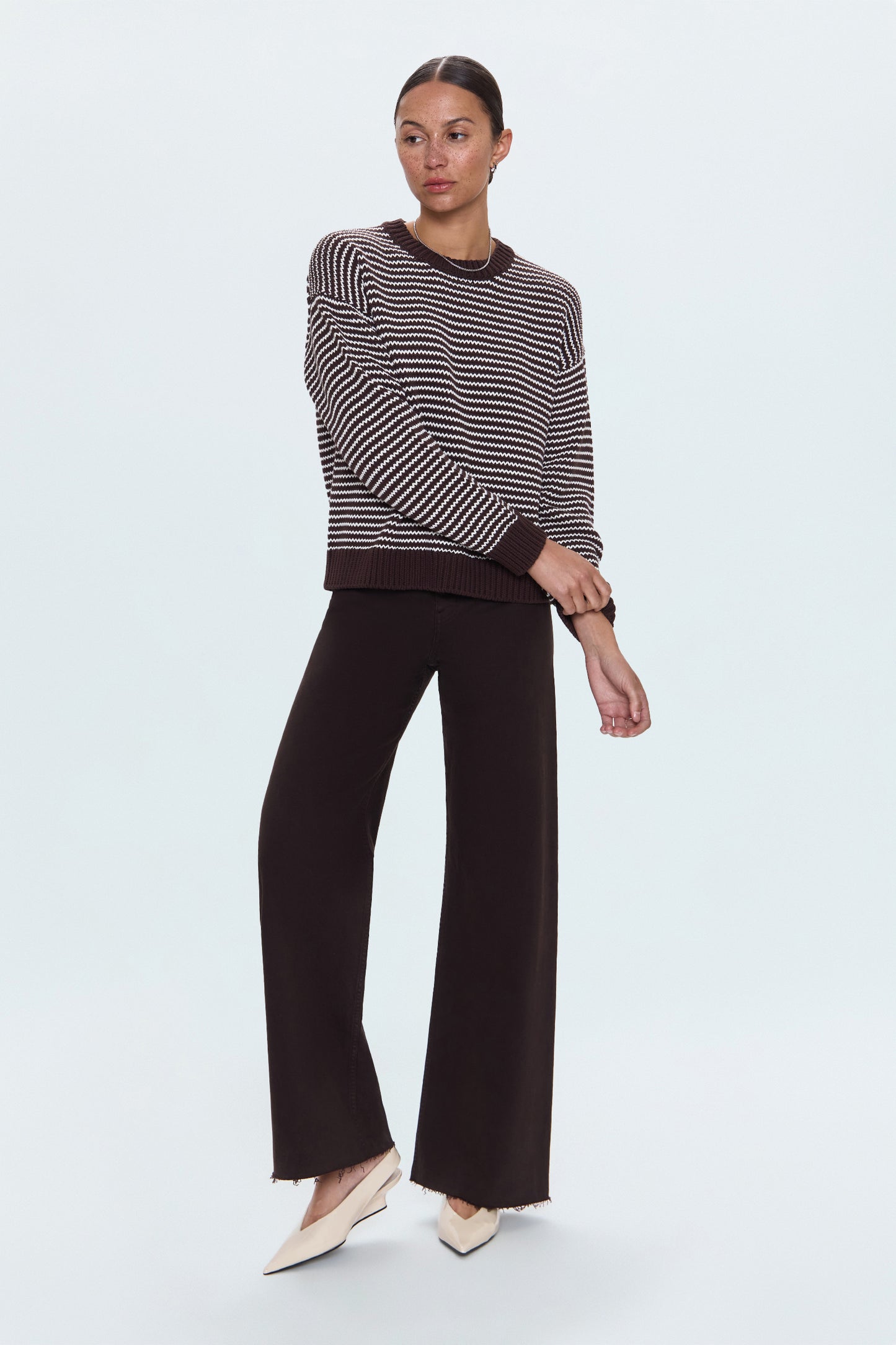 Aura Relaxed Crew Neck Sweater - Mocha