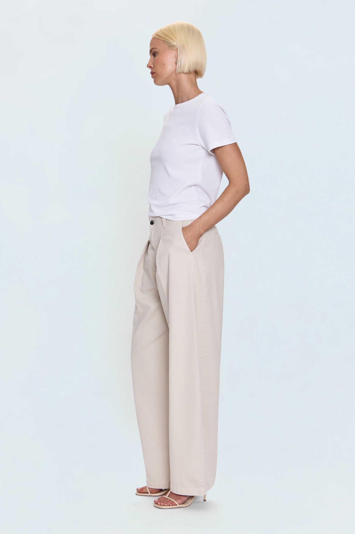 Eden Pleated Barrel Trouser – Parchment