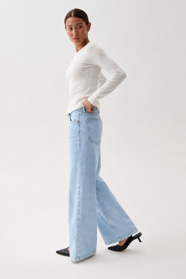 PETITE Jadyn Mid Rise Palazzo Jean - Chateau