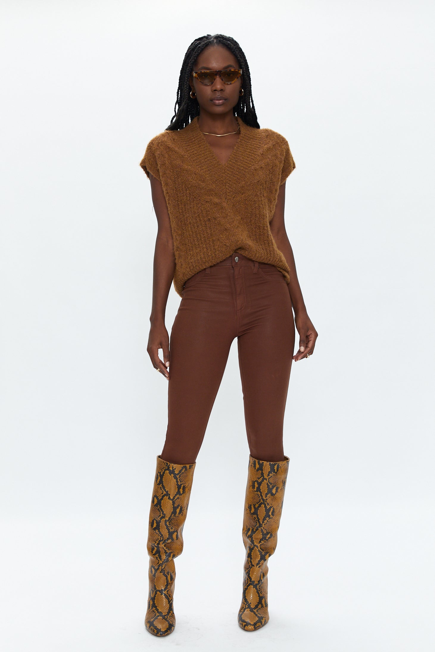 Kiran Sweater Vest - Chestnut Cable