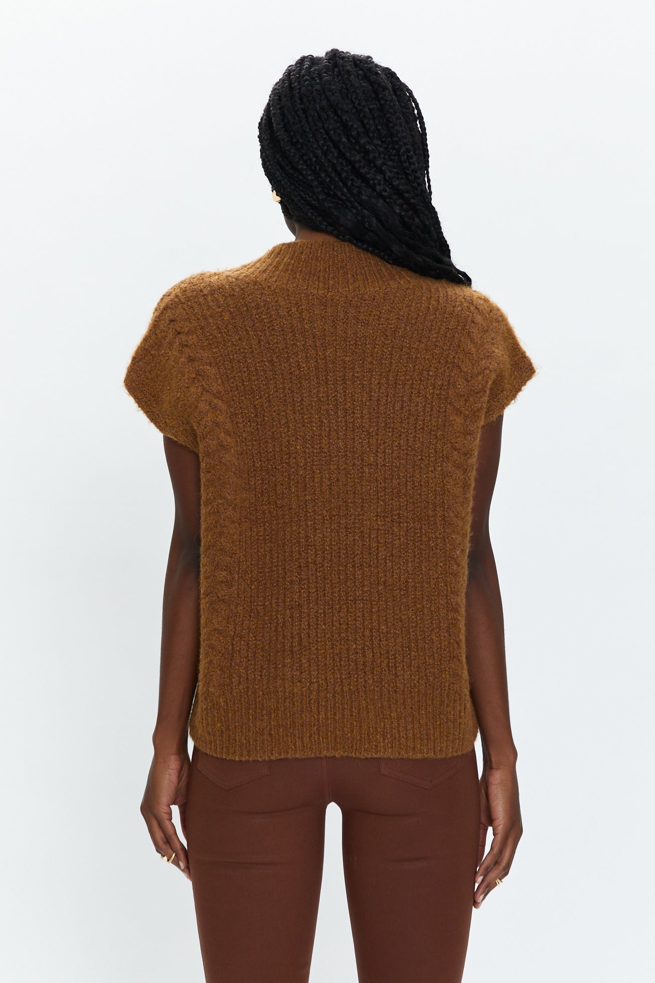 Kiran Sweater Vest - Chestnut Cable