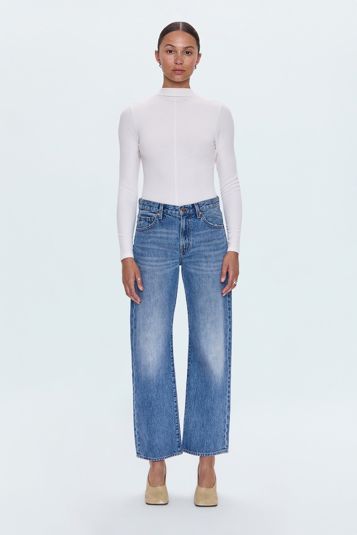 Lexi Mid Rise Bowed Straight Jean Metropolis