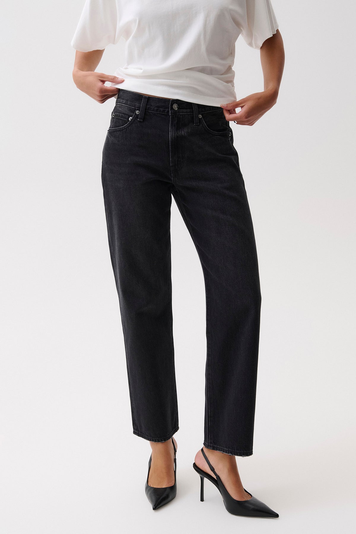 PETITE Lexi Mid Rise Bowed Straight - Black Night