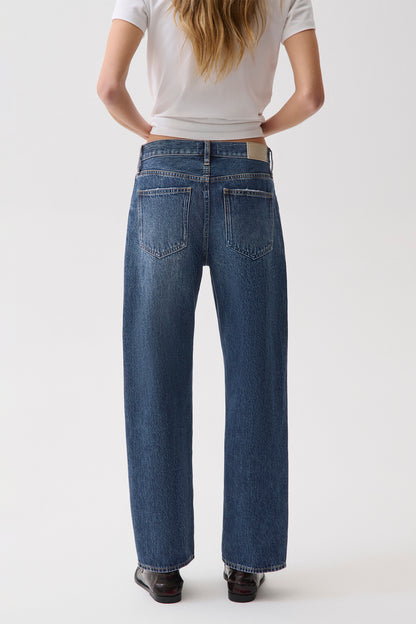 PETITE Lexi Mid Rise Bowed Straight - Distance