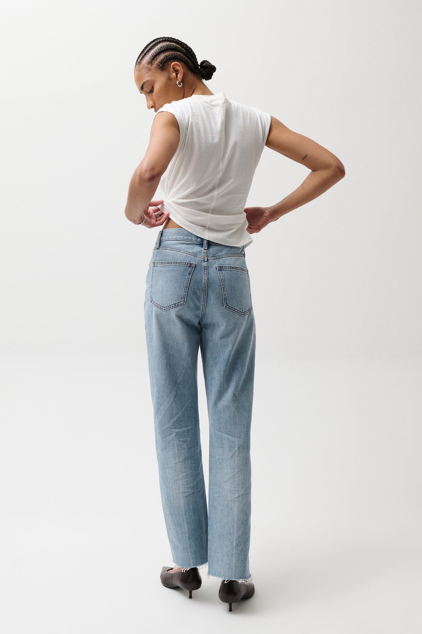 Cassie Super High Rise Straight Jean - Savvy Vintage