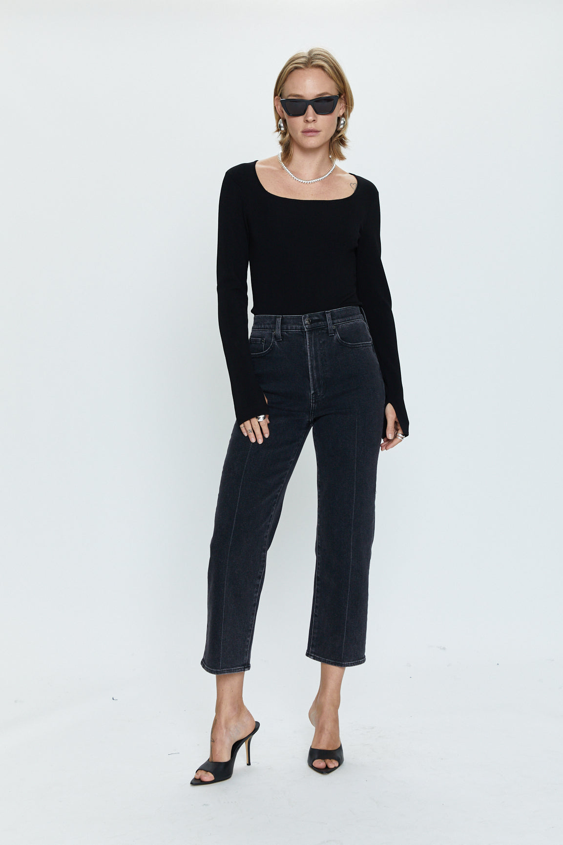 Cassie Crop Super High Rise Straight - Black Box