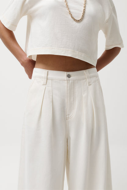 Pistola Delphine Pleated Wide in Off White jeans