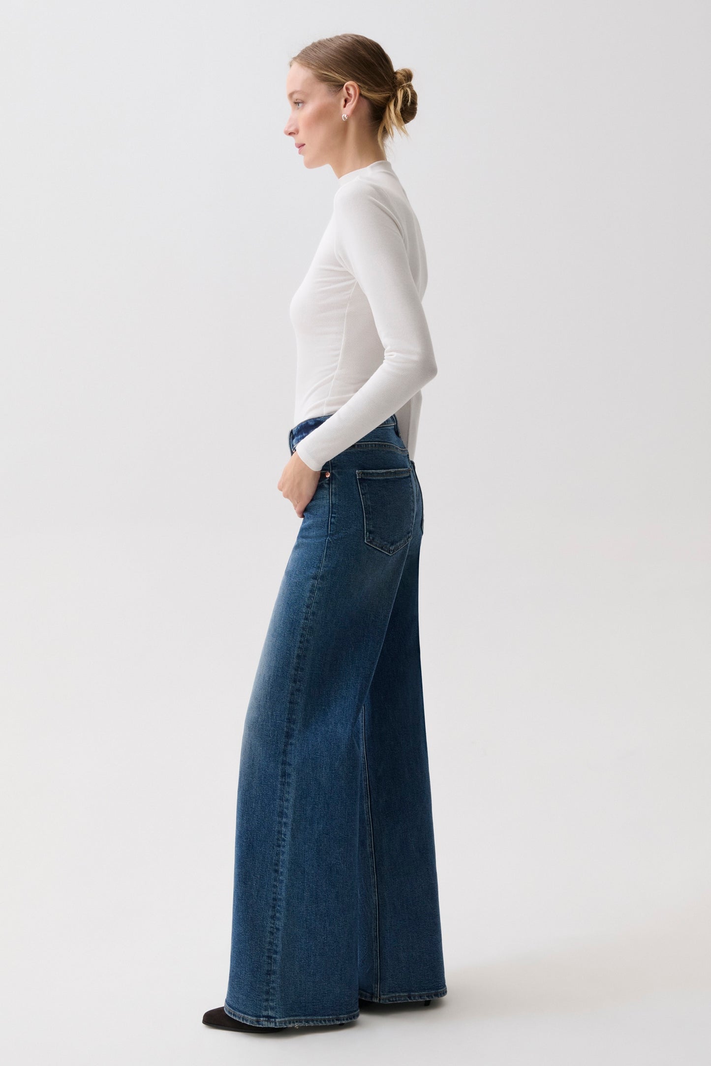 Vivian Mid Rise Wide Leg - Blue Depths