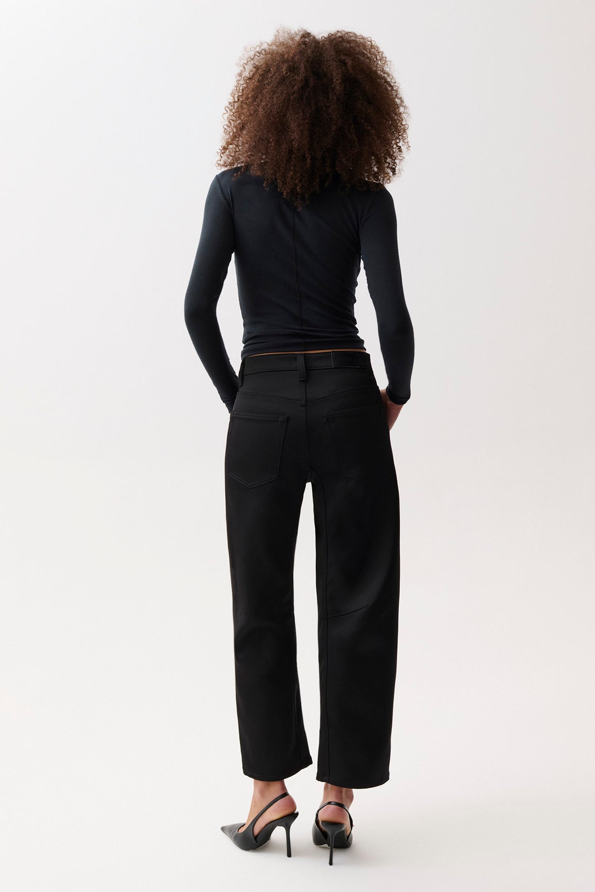 Beau Seamed Crescent Leg - Black Satin