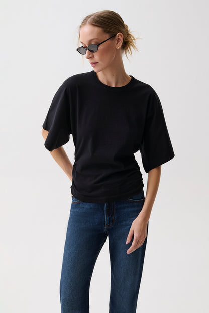 Veronica Sleeve Fitted Tee - Noir