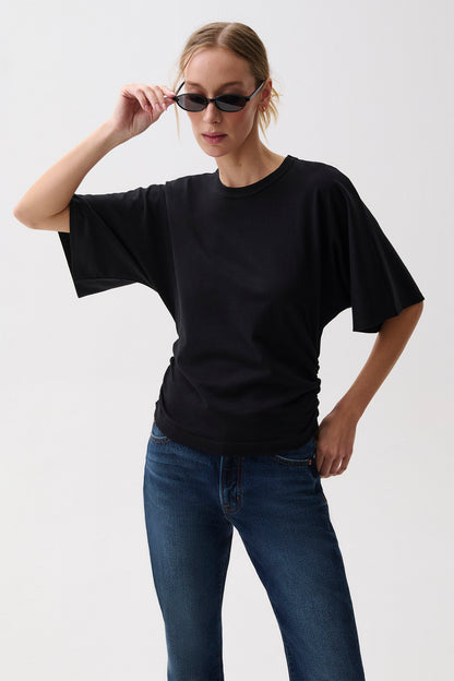 Veronica Sleeve Fitted Tee - Noir