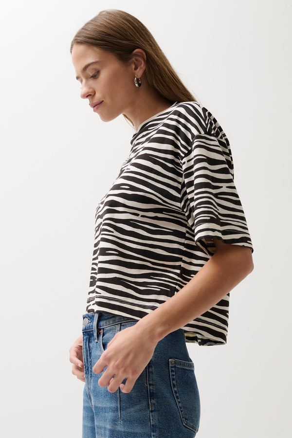 Mae Cropped Tee - Zebra