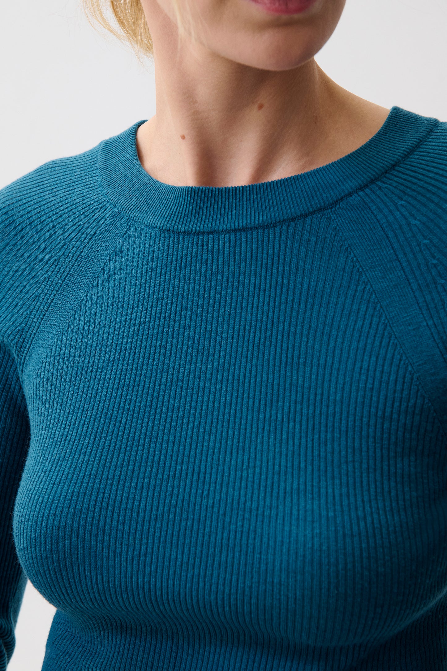 Juno Featherweight Sweater - Deep Teal