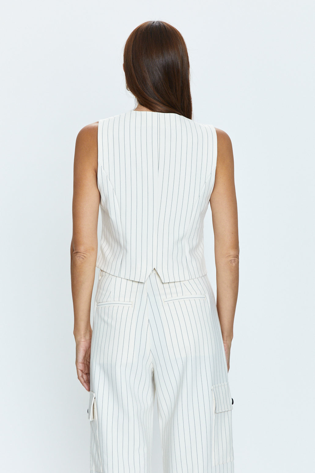 Vero Vest - Le Blanc Pinstripe