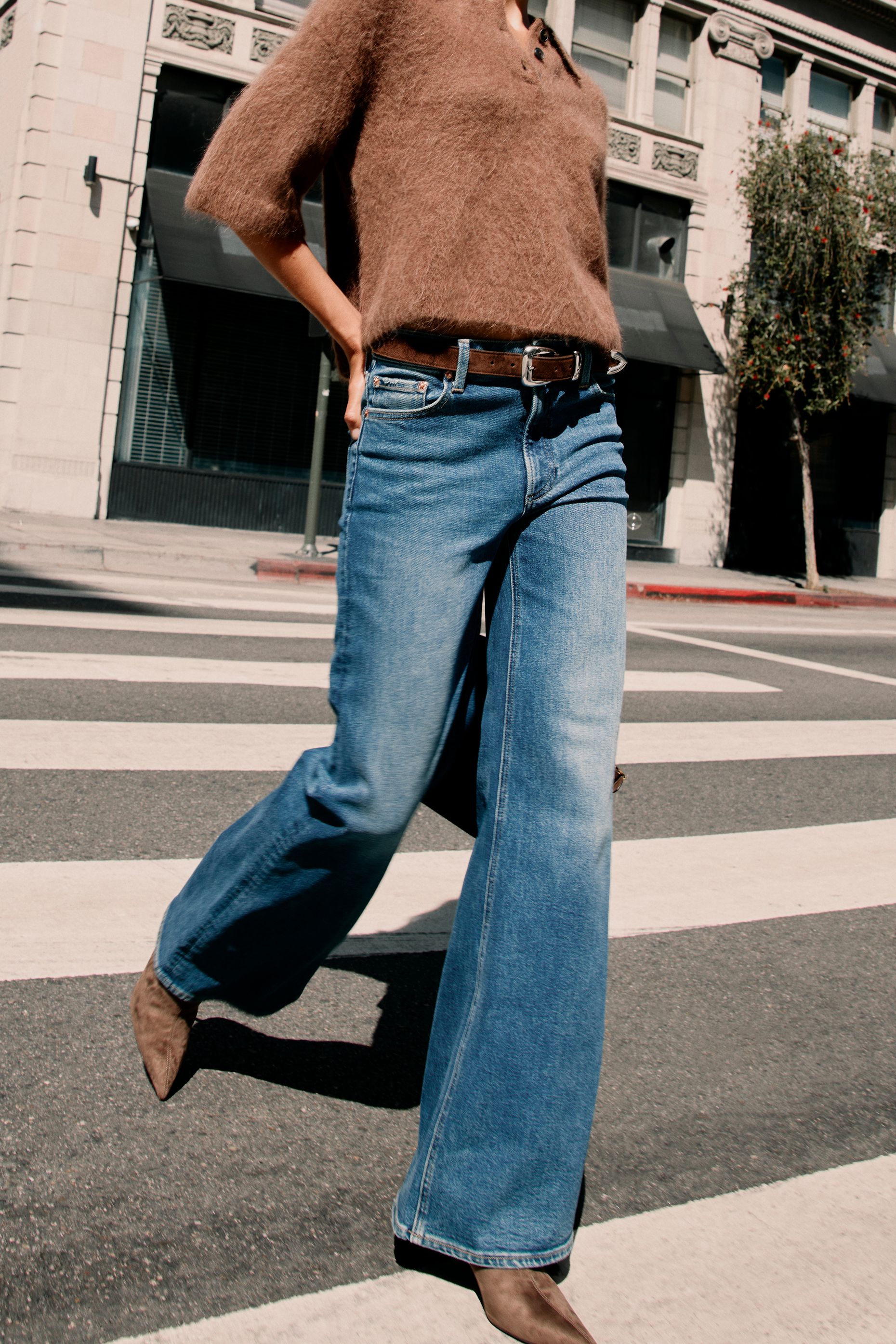 BOOTCUT