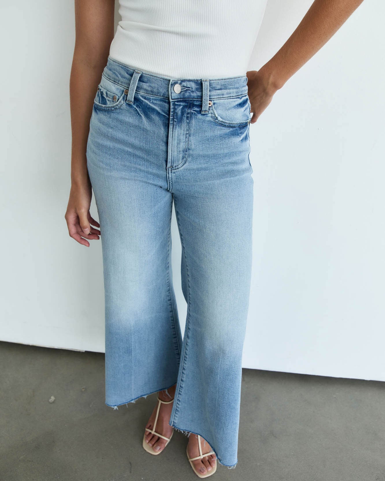 WIDE LEG